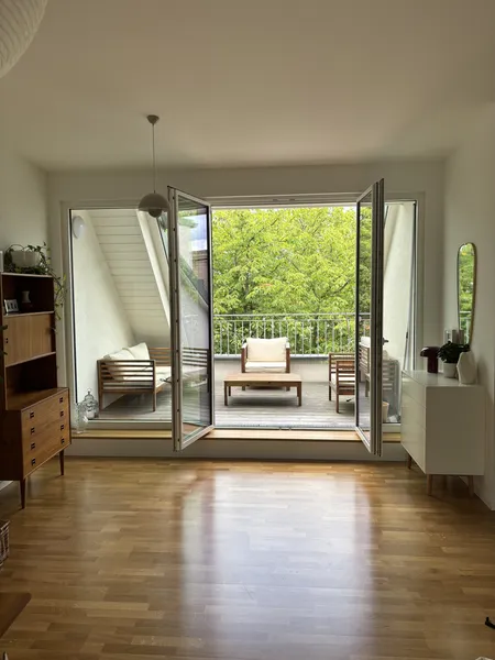 Beautiful 3 room flat with roof terrace in Prenzlauer Berg — photo 1